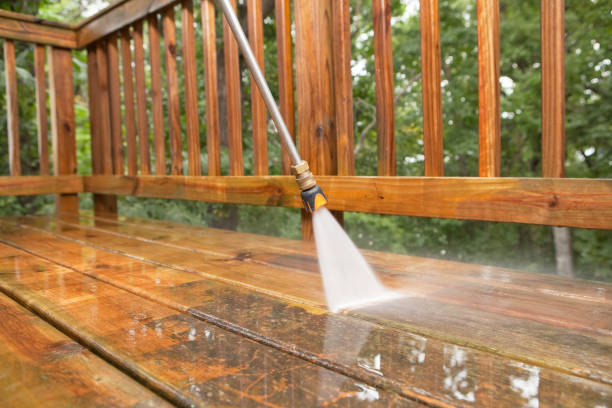 Best Playground Equipment Cleaning  in Leesburg, OH